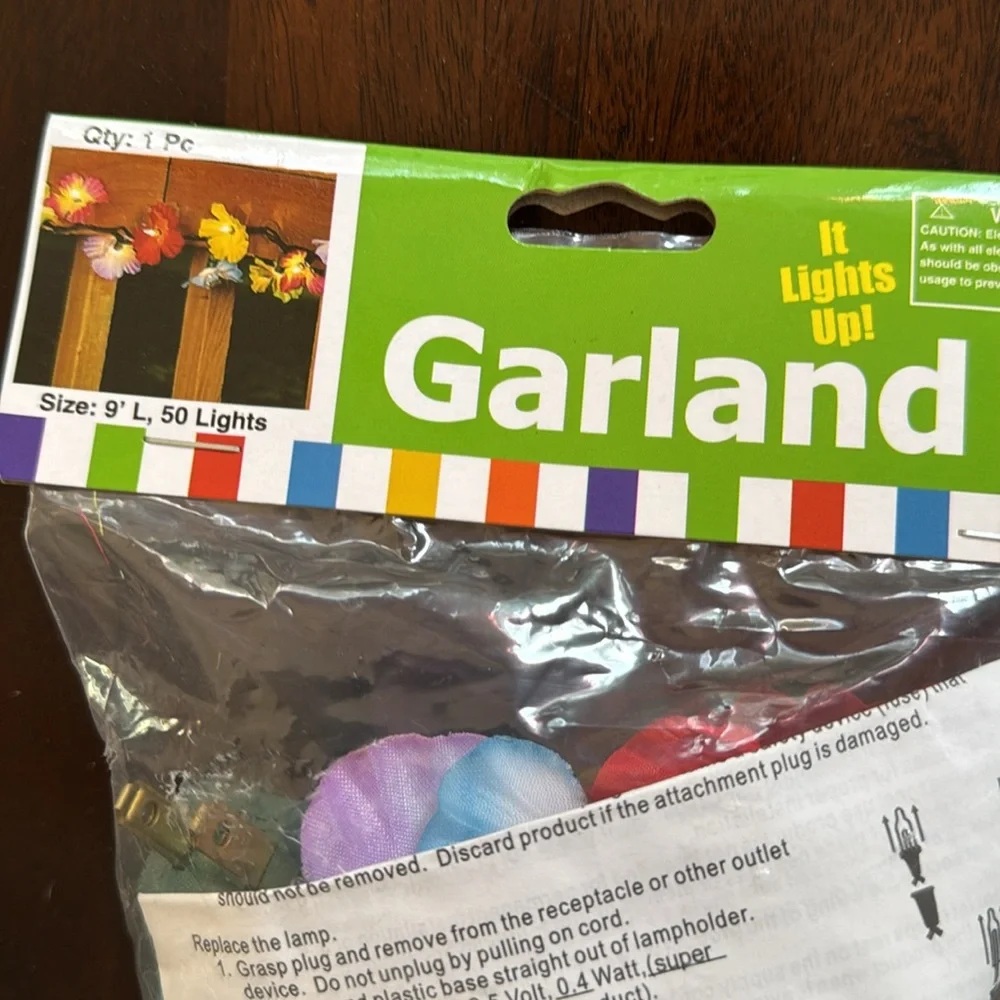 NWT Hawaiian leis light up garland 9’ long 50 lights party luau decorations ￼